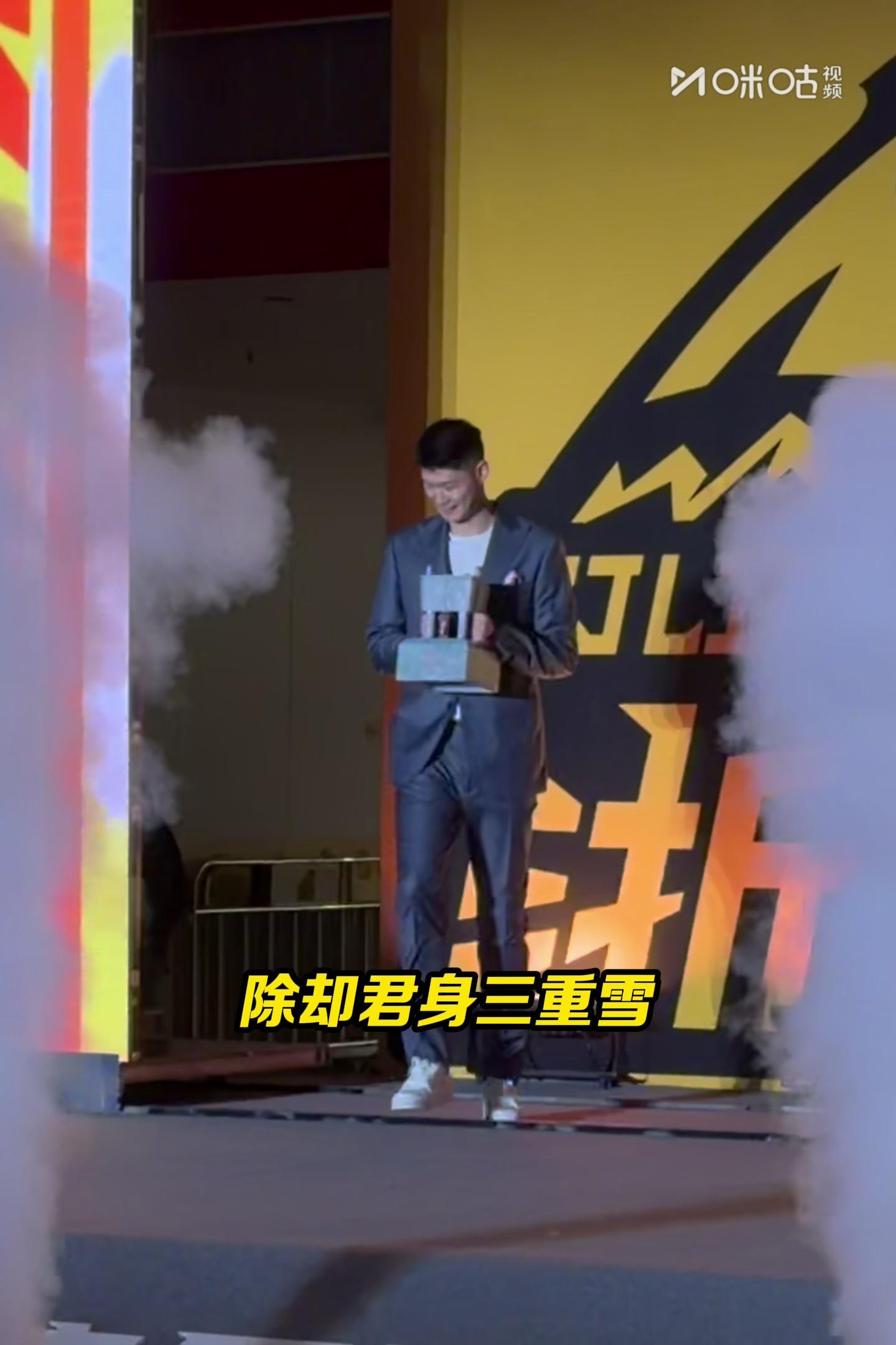 广厦男篮迎NBA常规赛关键赛；转会期止住颓势；媒体盛赞；更衣室氛围转暖 -3377彩票