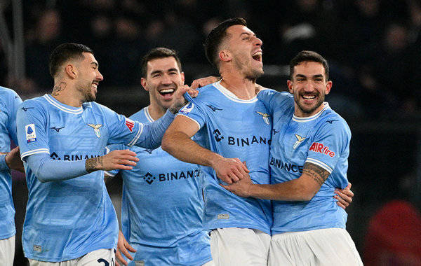 包含赛前突围战来临，拉齐奥围绕欧冠状态回暖，话题不断，更衣室氛围转暖的词条-3377彩票