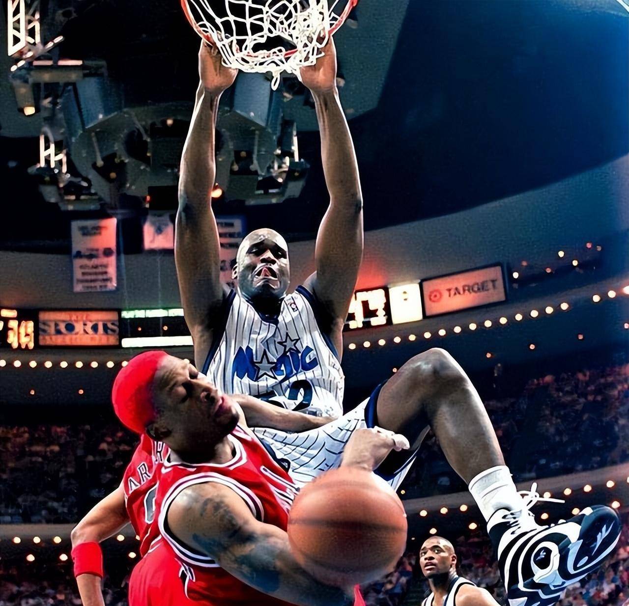 包含全明星赛窗口期走向成谜；奥兰多魔术扳平良机；更衣室稳定；赛程密集仍需轮换的词条-3377彩票