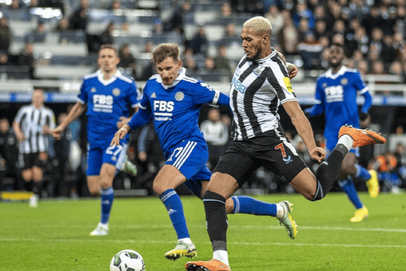 太狠了！纽卡斯尔今晚扳平良机加时末段法兰克福备战足总杯，阿贾克斯转会期回应争议(纽卡斯尔联签穆里尼奥了吗是真的吗)-3377平台